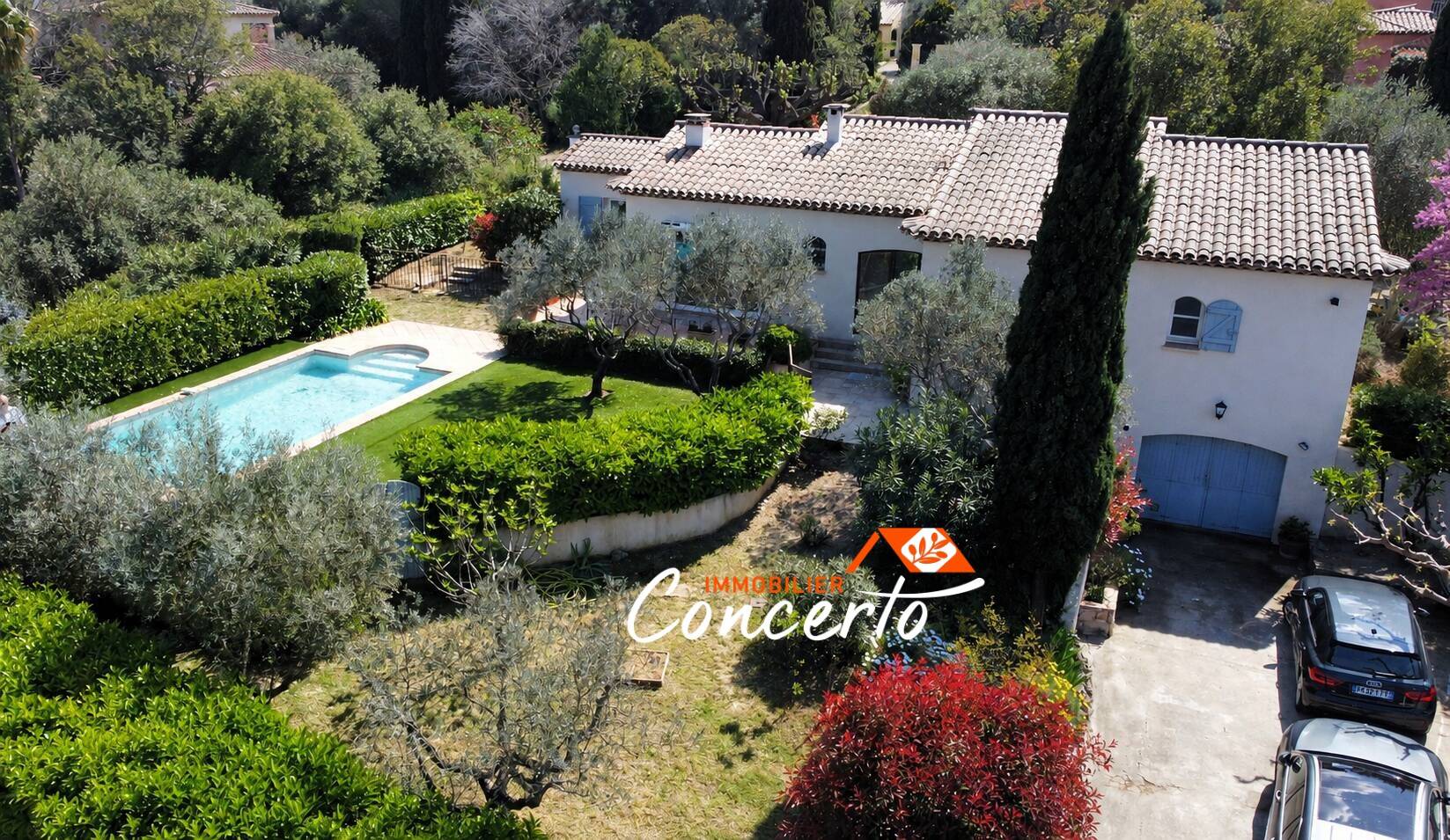 Villa 5 pièces à Roquebrune Sur Argens - Var