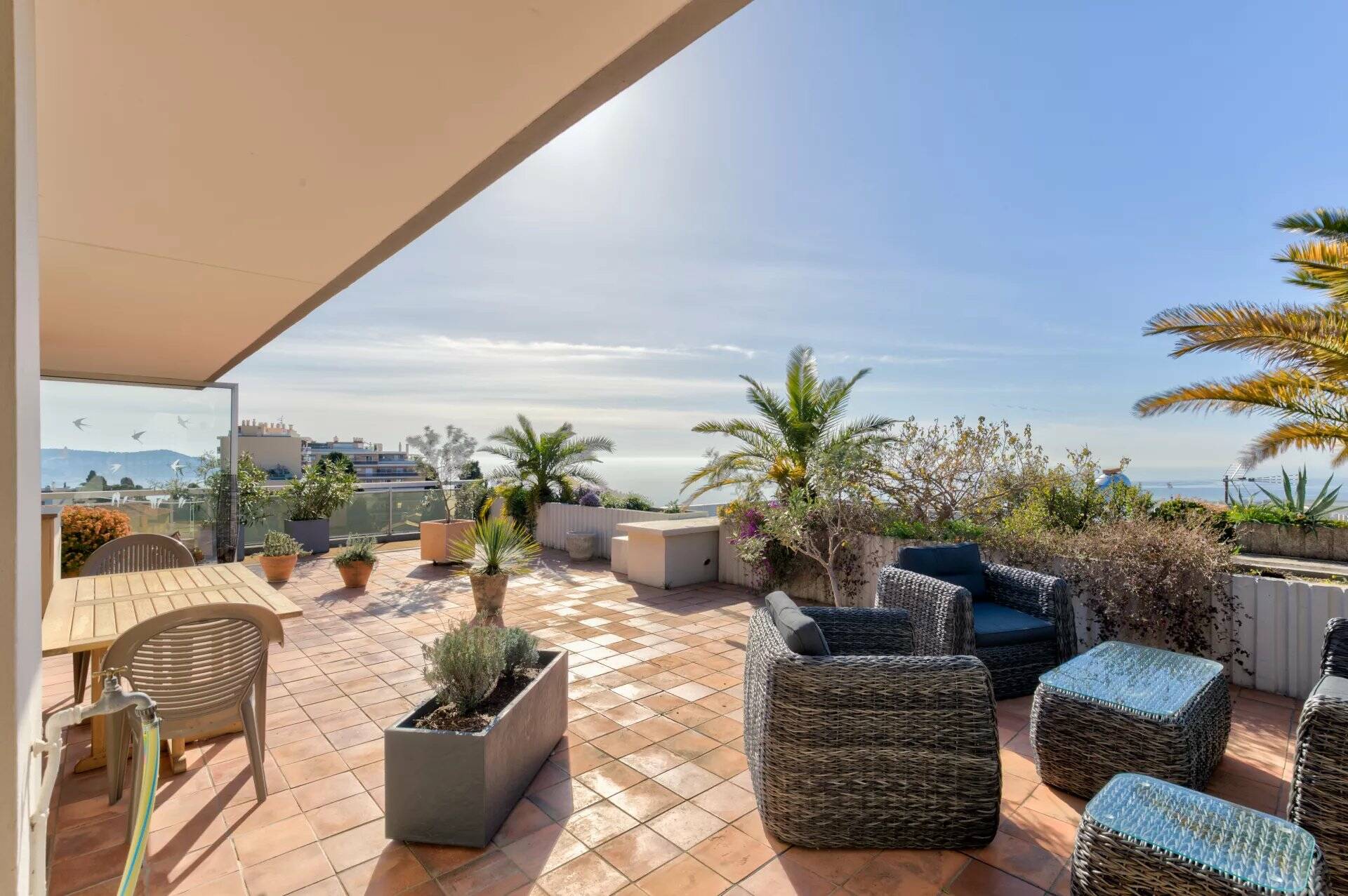 NICE - FABRON - Toit-Terrasse / Penthouse 4 pièces, Vue Mer Panoramique