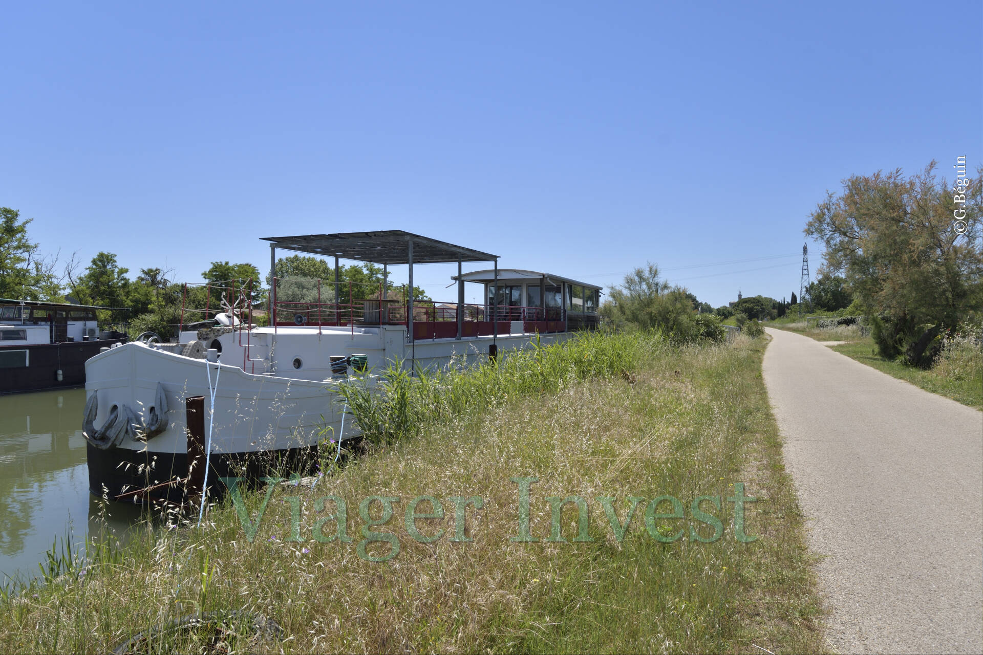 Péniche d’habitation et d’accueil touristique à Aigues-Mortes