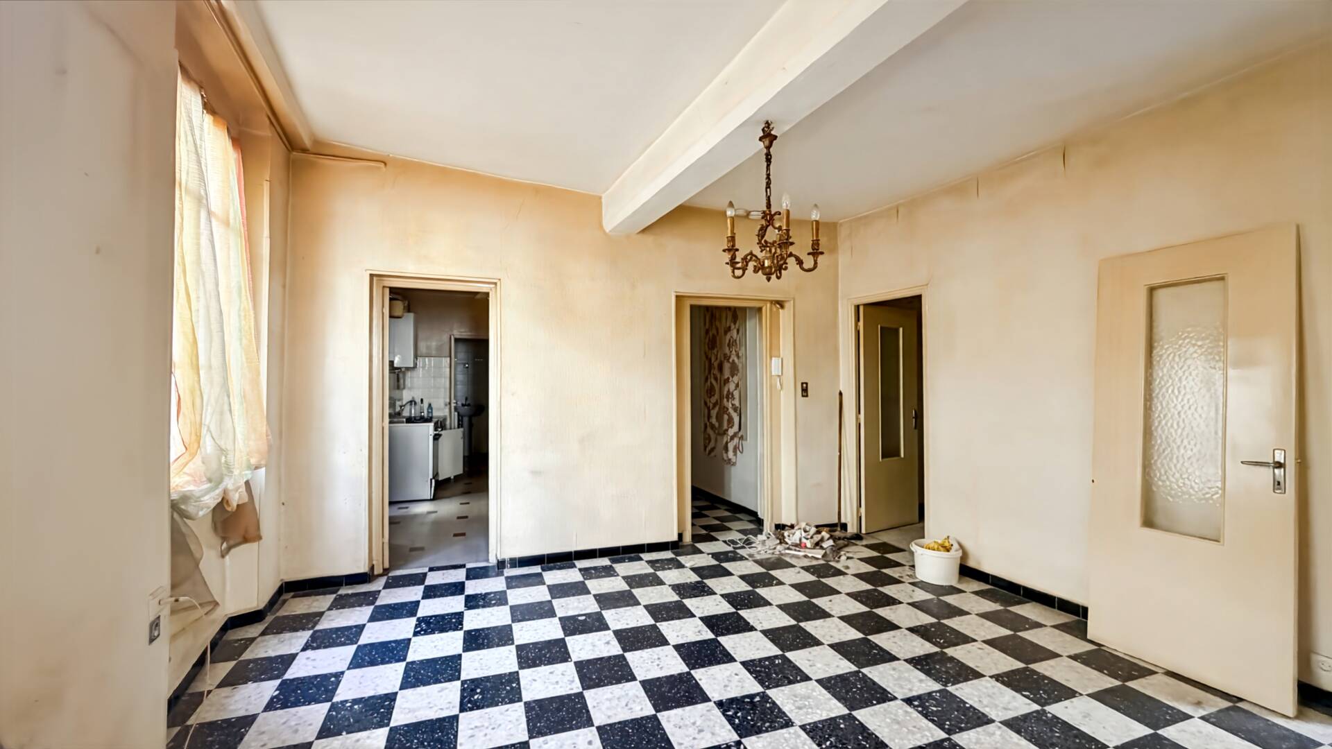 Appartement  - 4 pièces  - 73.91 m² -  355 000 € - À vendre 