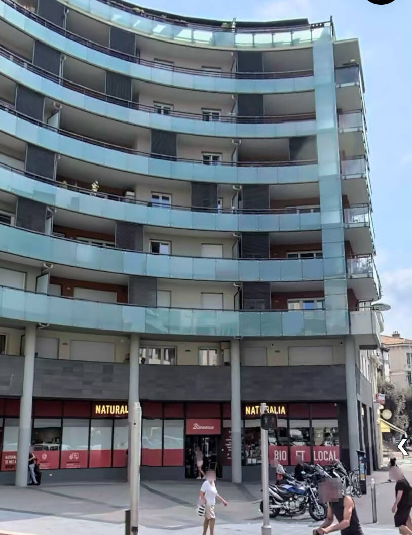 Appartement  - 3 pièces  - 65.0 m2 -  630 000 € - À vendre