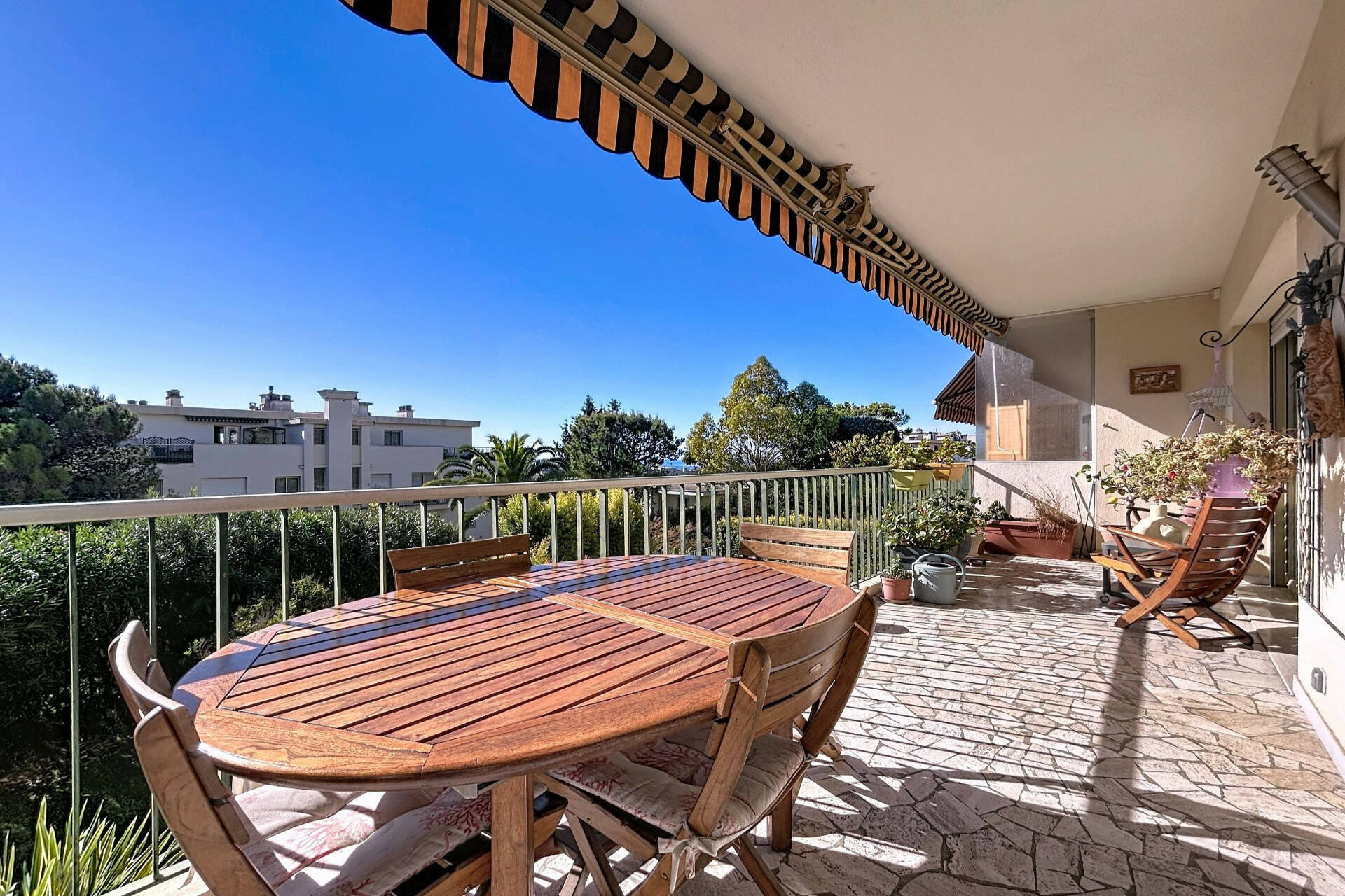 Appartement  - 4 pièces  - 103.39 m2 -  668 000 € - À vendre 