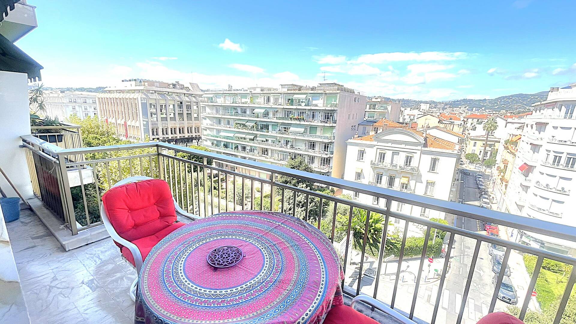Appartement  - 3 pièces  - 72.0 m2 -  650 000 € - À vendre 