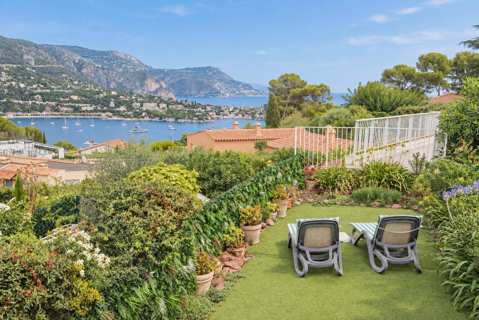 Appartement  - 2 pièces  - 27.79 m² -  400 000 € - À vendre 