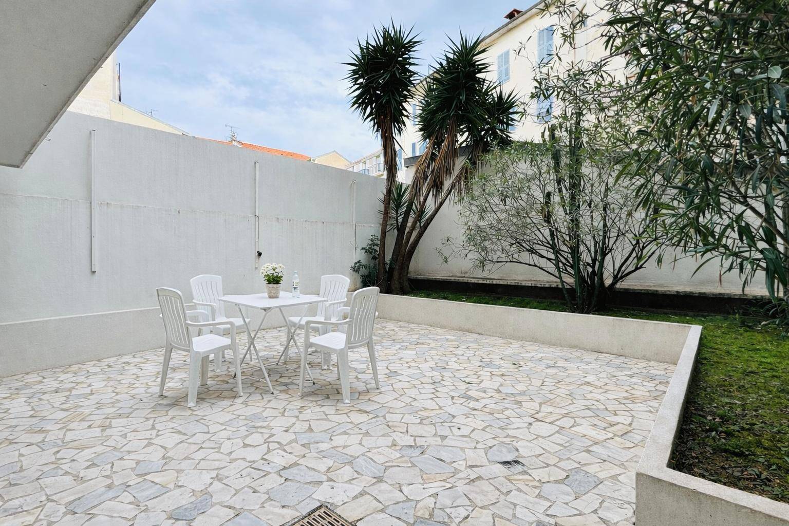 Appartement  - 2 pièces  - 50.23 m² -  370 000 € - À vendre 