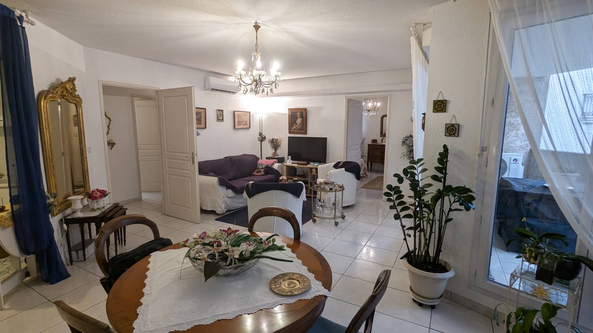 VIAGER OCCUPÉ A BÉZIERS