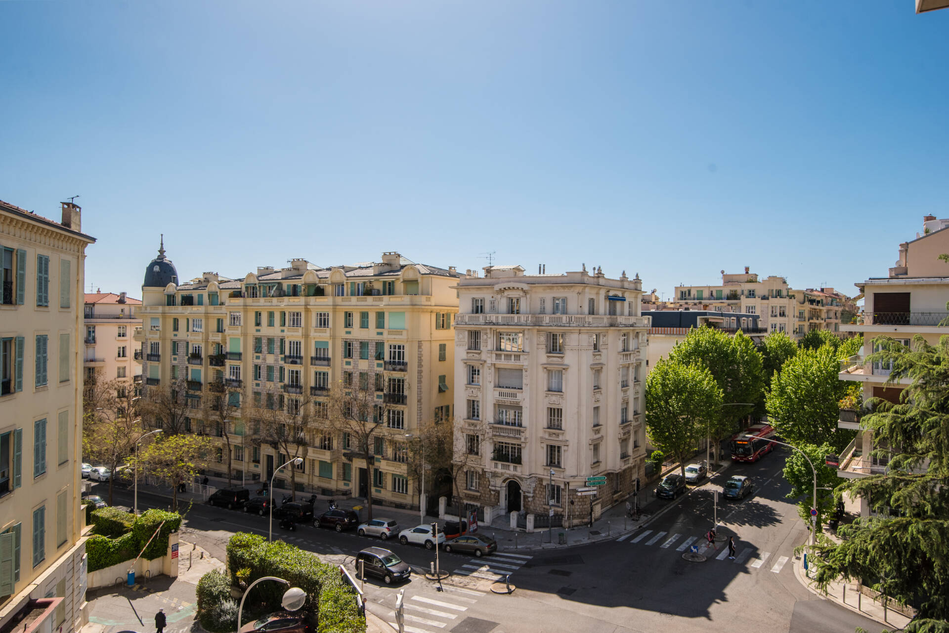 Appartement  - 4 pièces  - 100.05 m² -  580 000 € - À vendre 