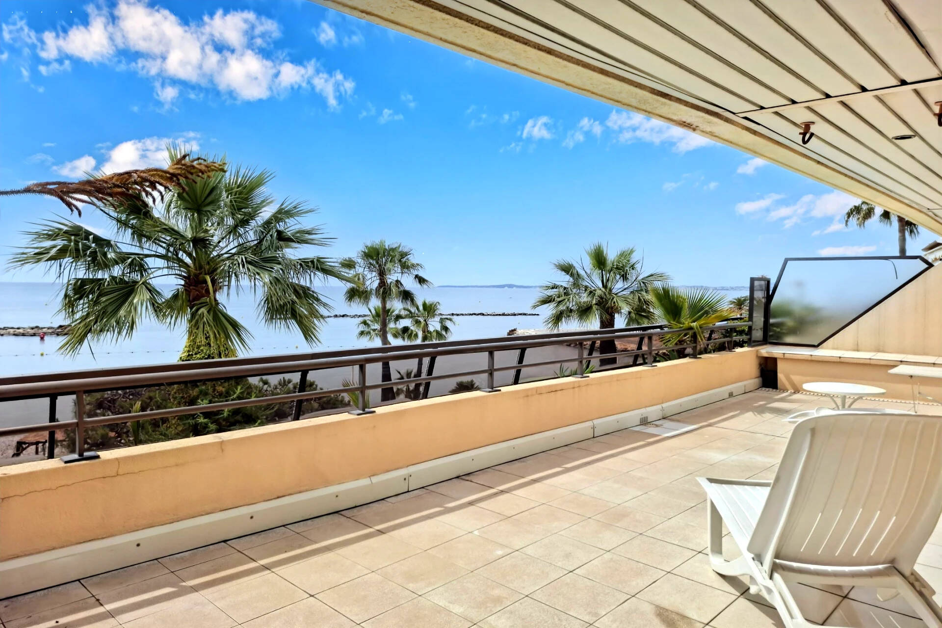 Appartement  - 2 pièces  - 74.31 m² -  760 000 € - À vendre 