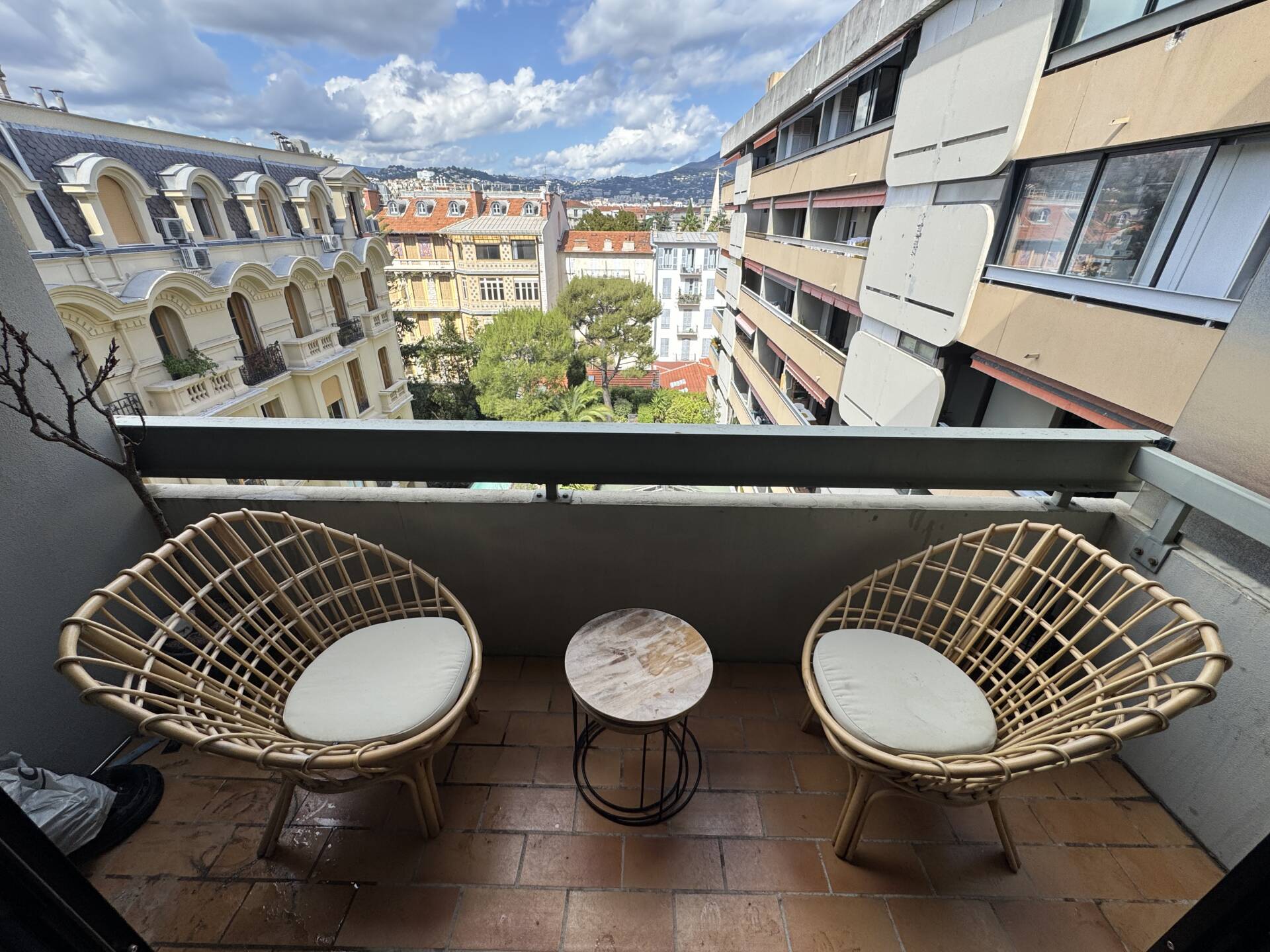 Appartement  - Studio  - 32.0 m2 -  290 000 € - À vendre