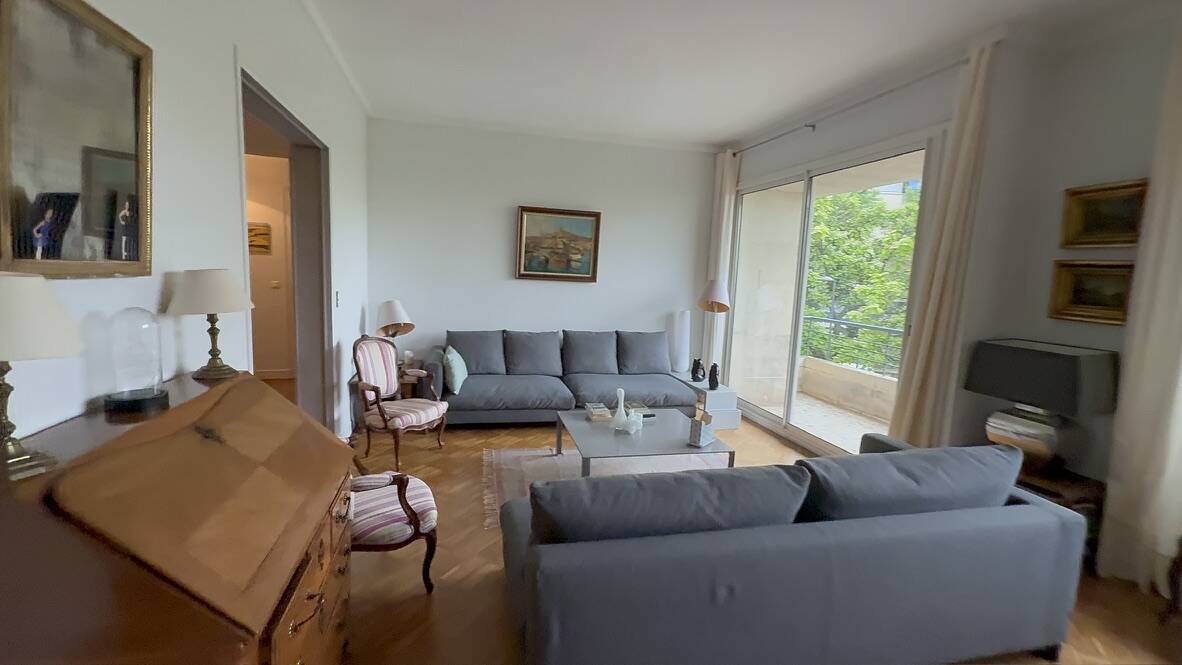Nue-Propriété Grand Standing 154m² Marseille 8ème – 5 min Vélodrome | Viager sans Rente 406 000€ – Azur Viager