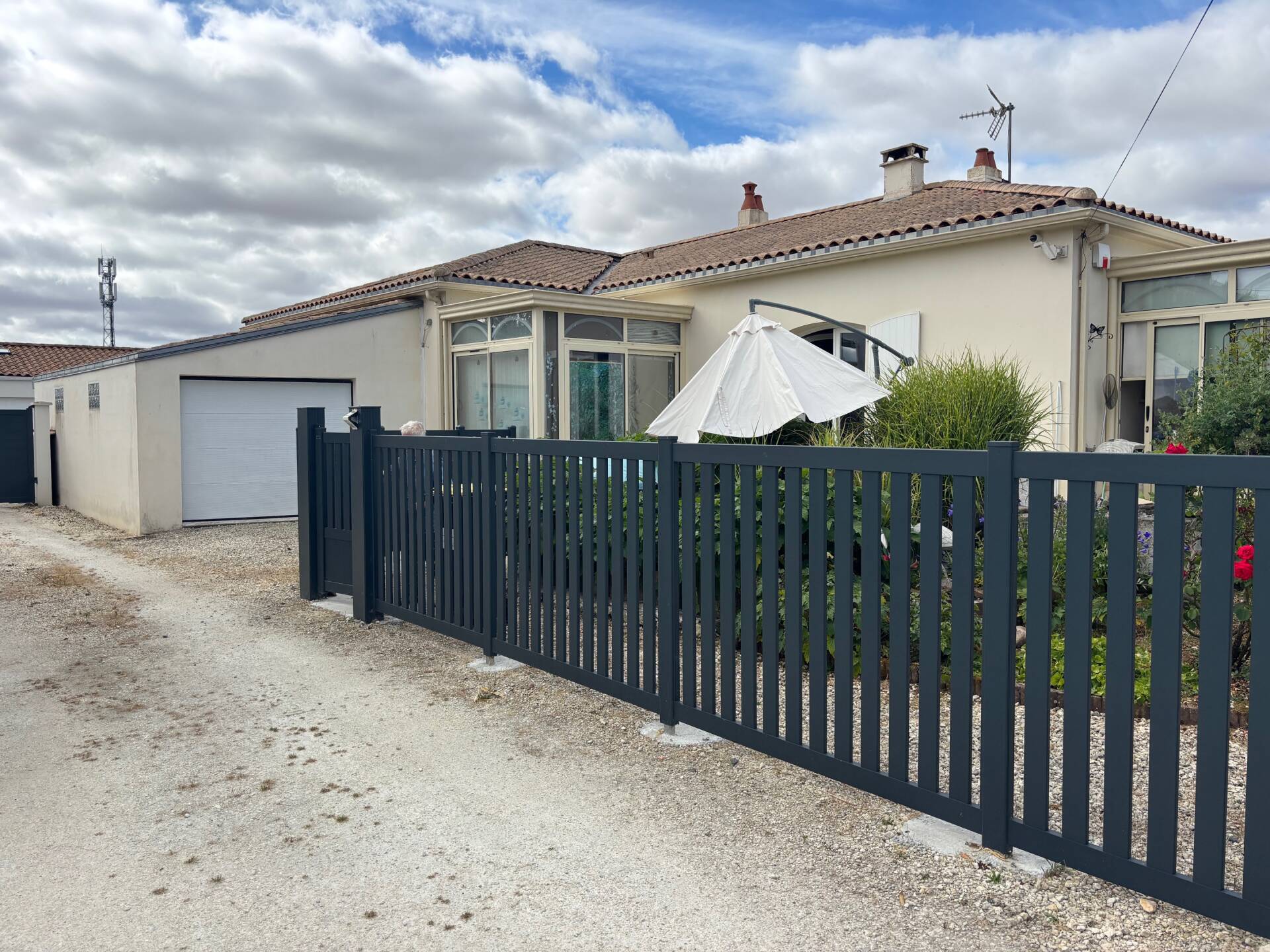 OPPORTUNITE D'ACHETER UNE MAISON avec 4 CHAMBRES PRES DE LA ROCHELLE !