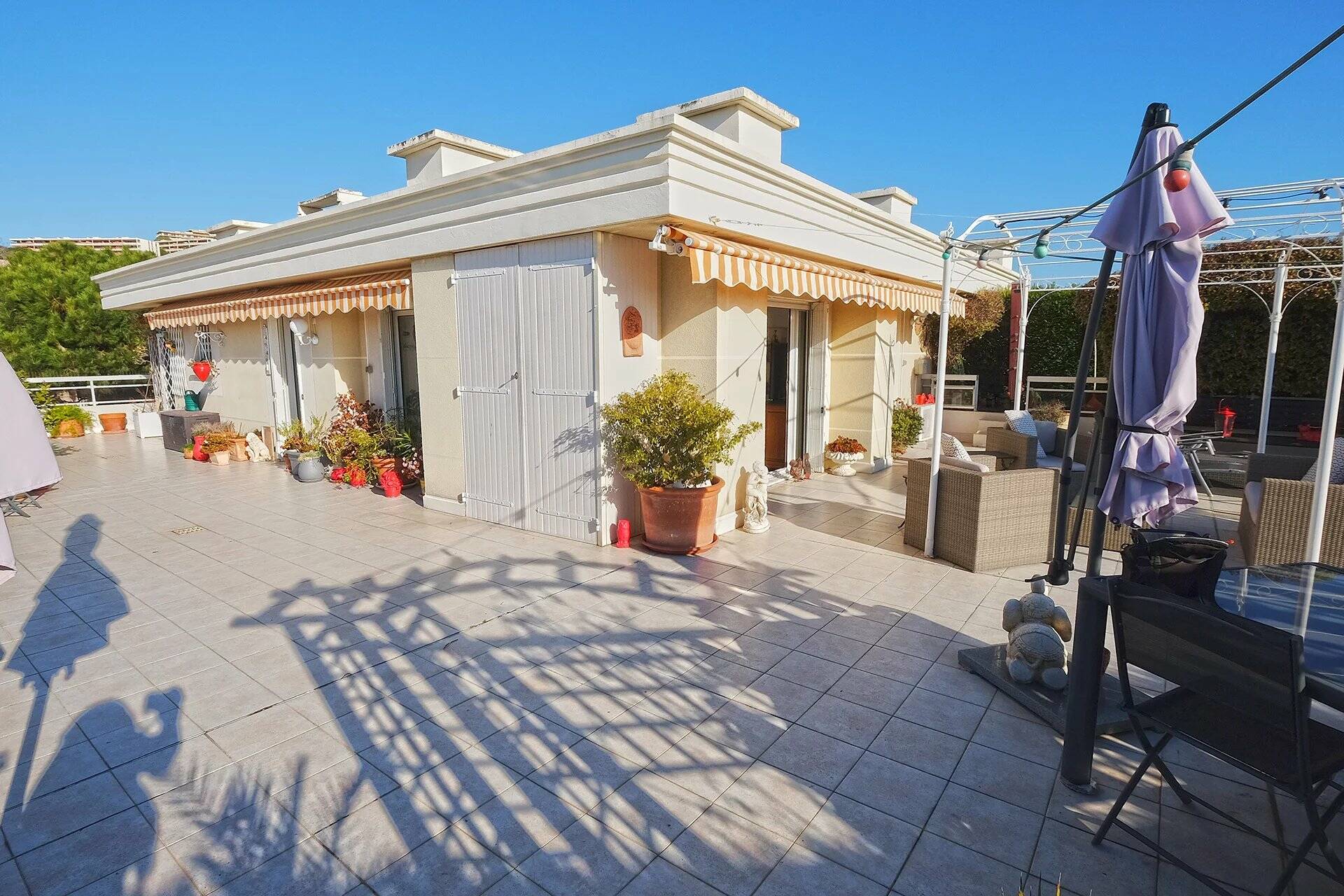 VILLA SUR LE TOIT