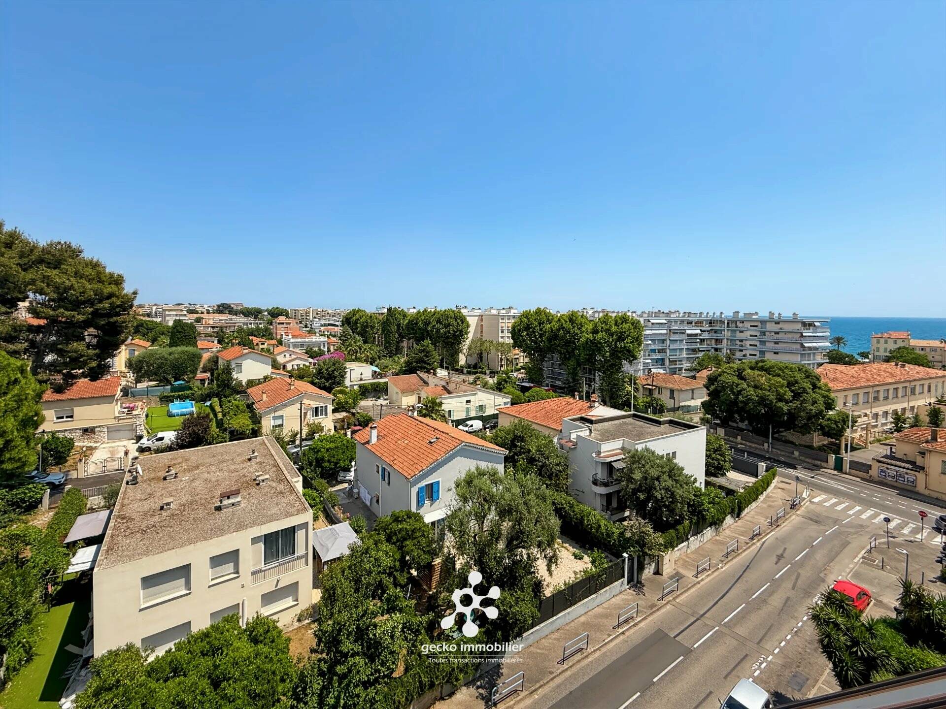 2 pièces avec parking Cros de Cagnes