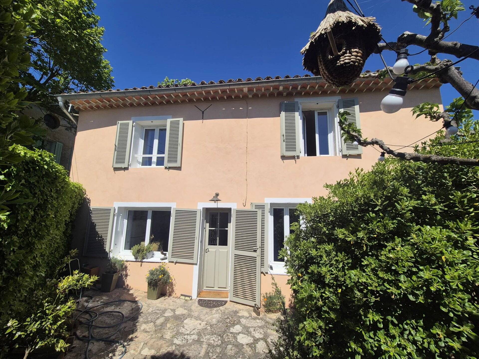 VILLA DE CHARME VUE EPOUSTOUFLANTE