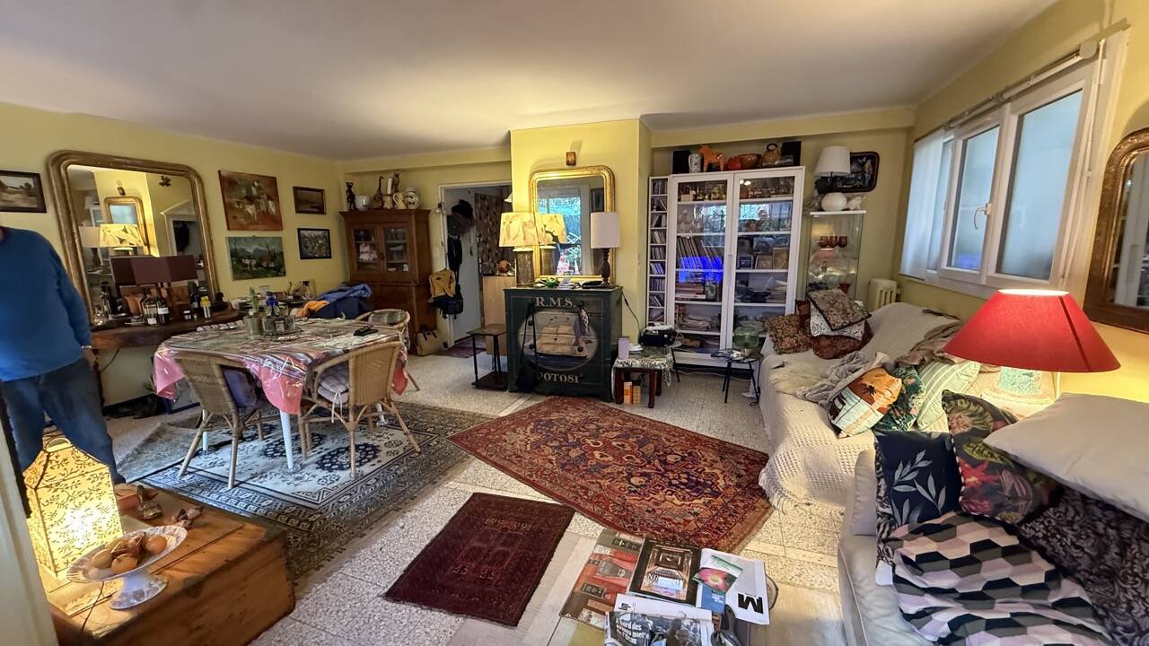 Viager occupé sur H de 80ans à Toulon - Appt F3 (62m²)