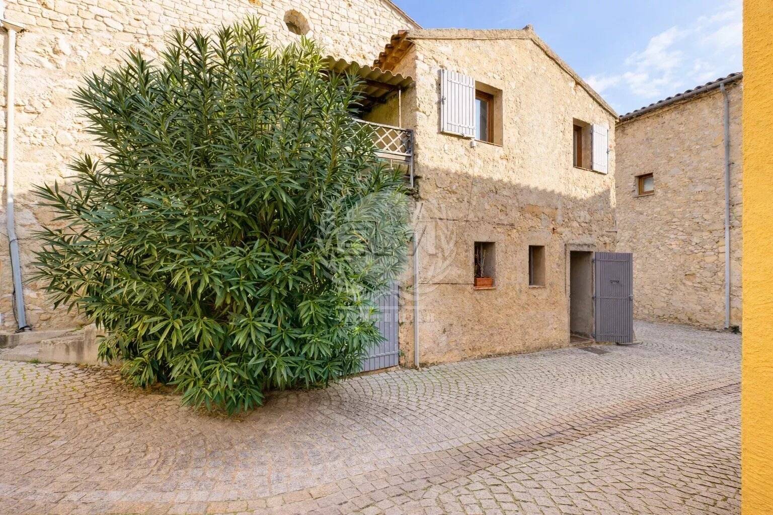 Maison à Plan de la tour