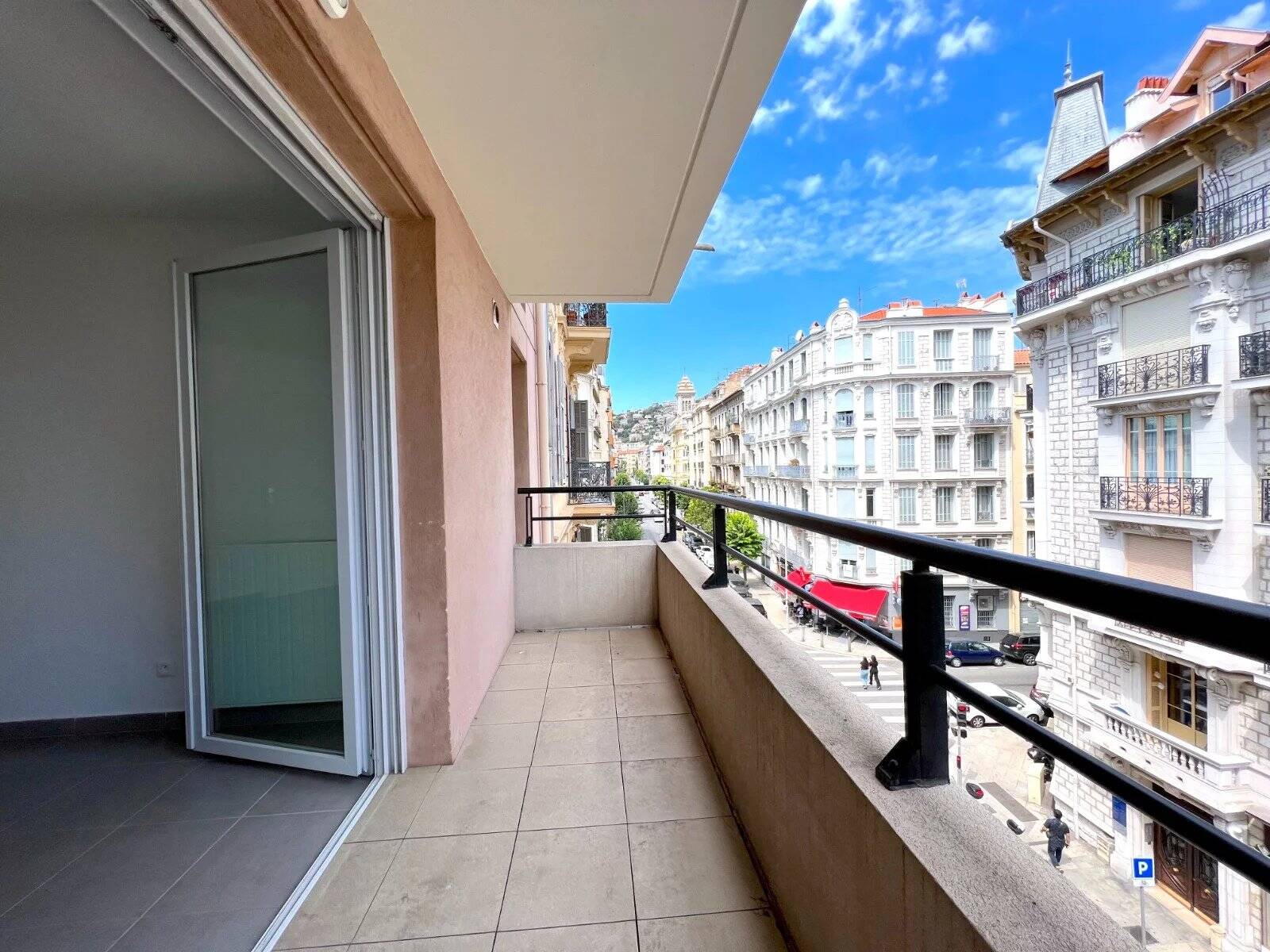 NICE / LIBERATION - 2 pièces avec Terrasse