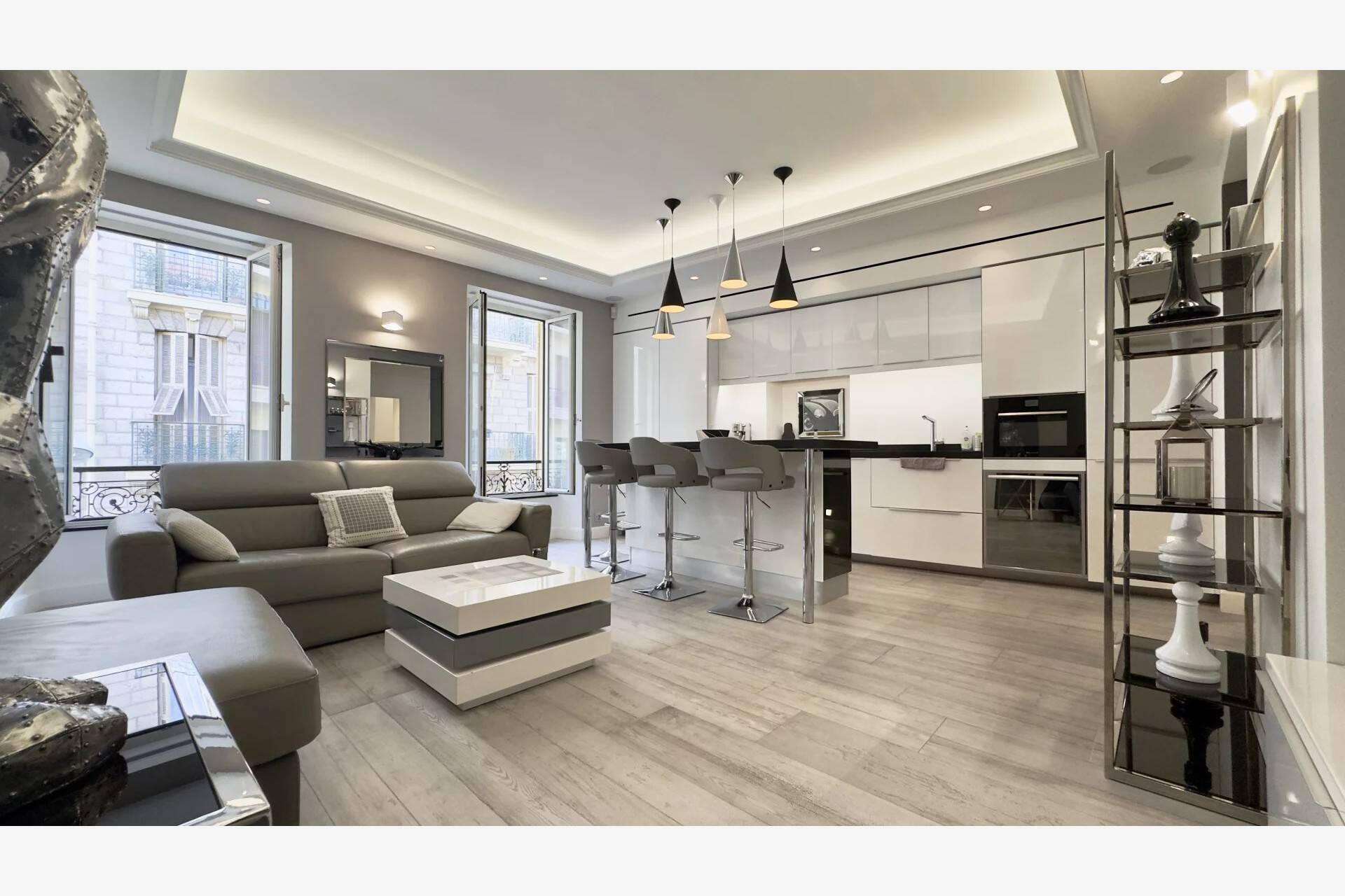 Appartement  - 2 pièces  - 48.16 m² -  355 000 € - À vendre 