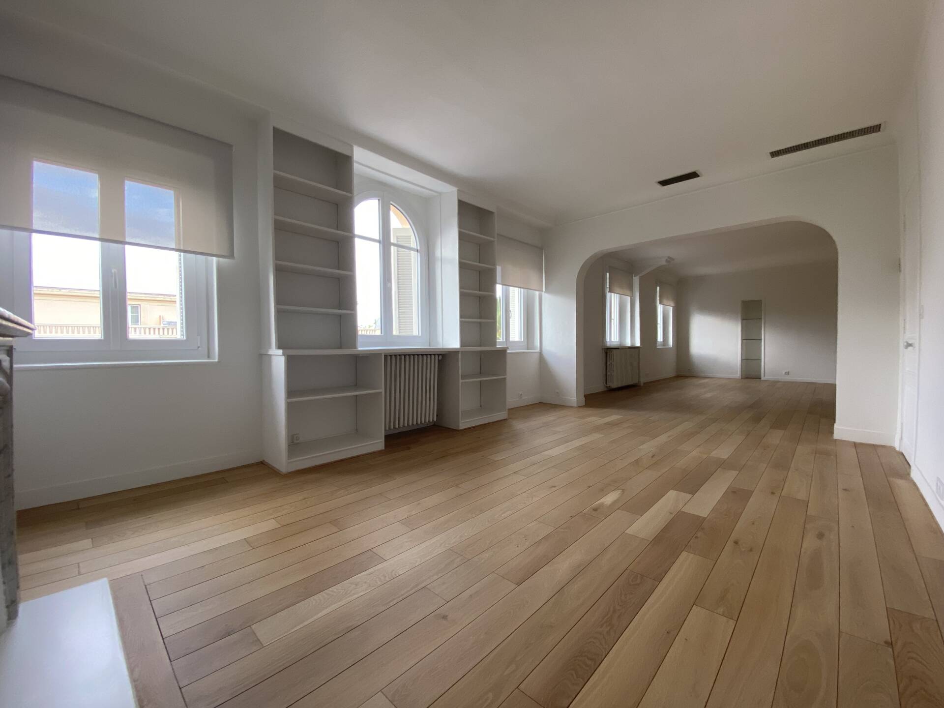 Appartement  - 6 pièces  - 190.79 m2 -  1 650 000 € - À vendre 