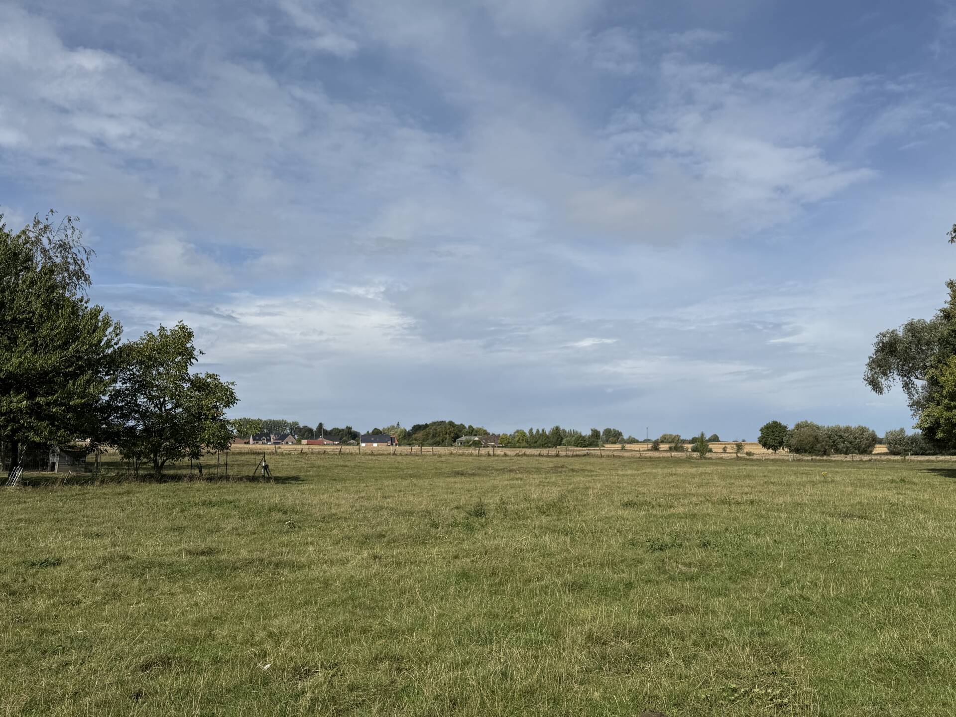 Terrain 2200m²