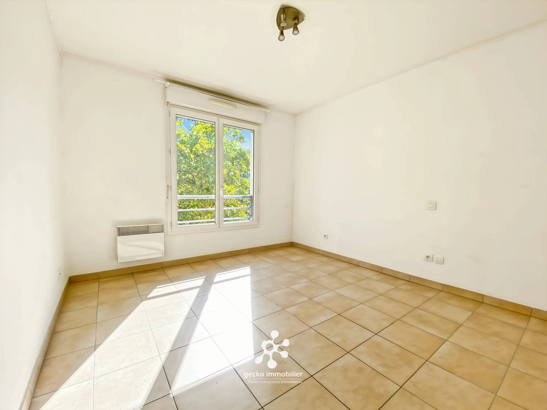 Saint-André-de-la-Roche - 2 pièces avec loggia et garage (en option) –