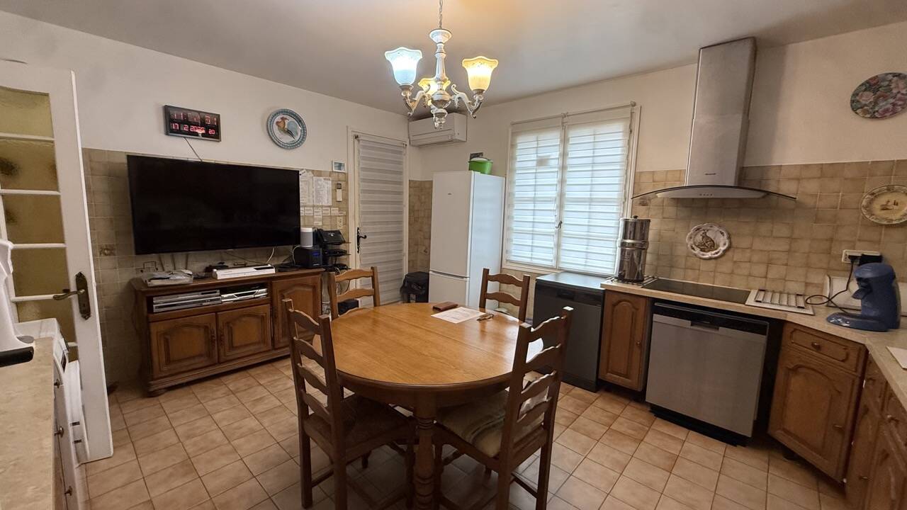 Viager semi-occupé avec terrain constructible LIBRE disponible immédiatement! Vidauban 83550