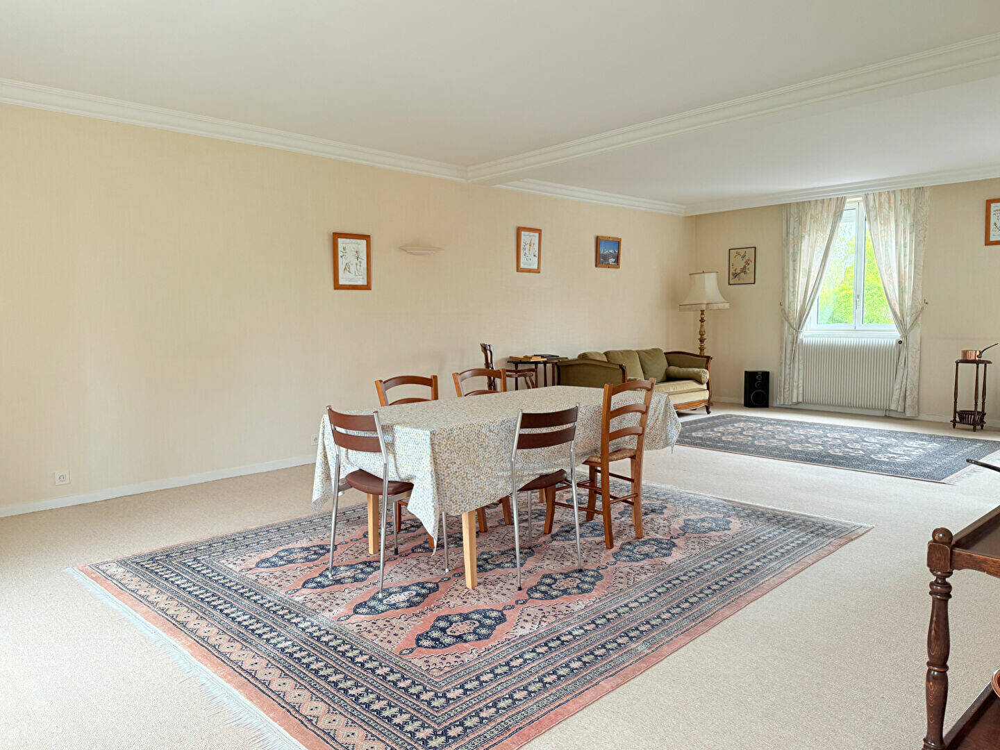 Maison + local commercial + studio sur 300m2