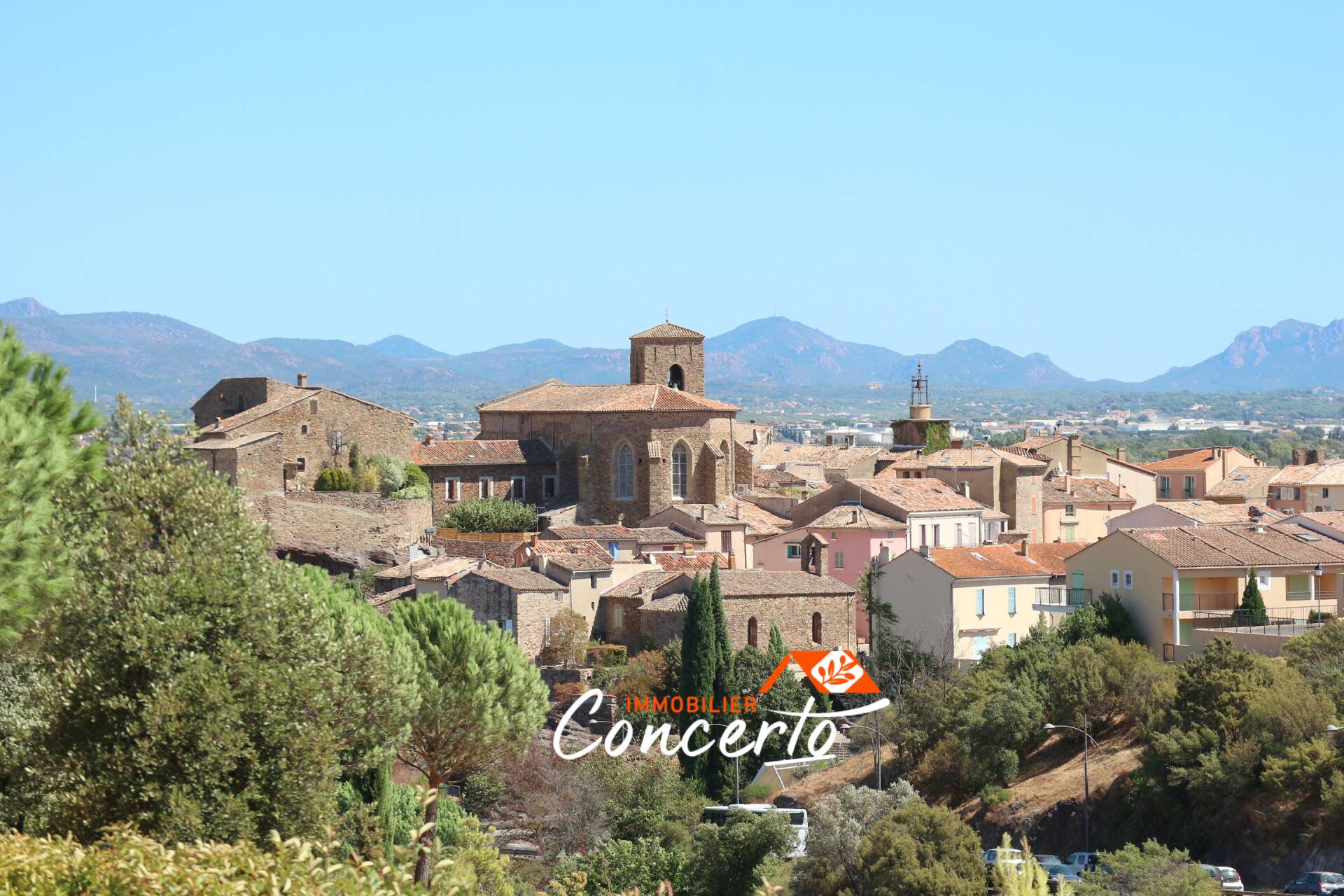 Maison de village Roquebrune sur argens. Var -SOUS OFFRE-