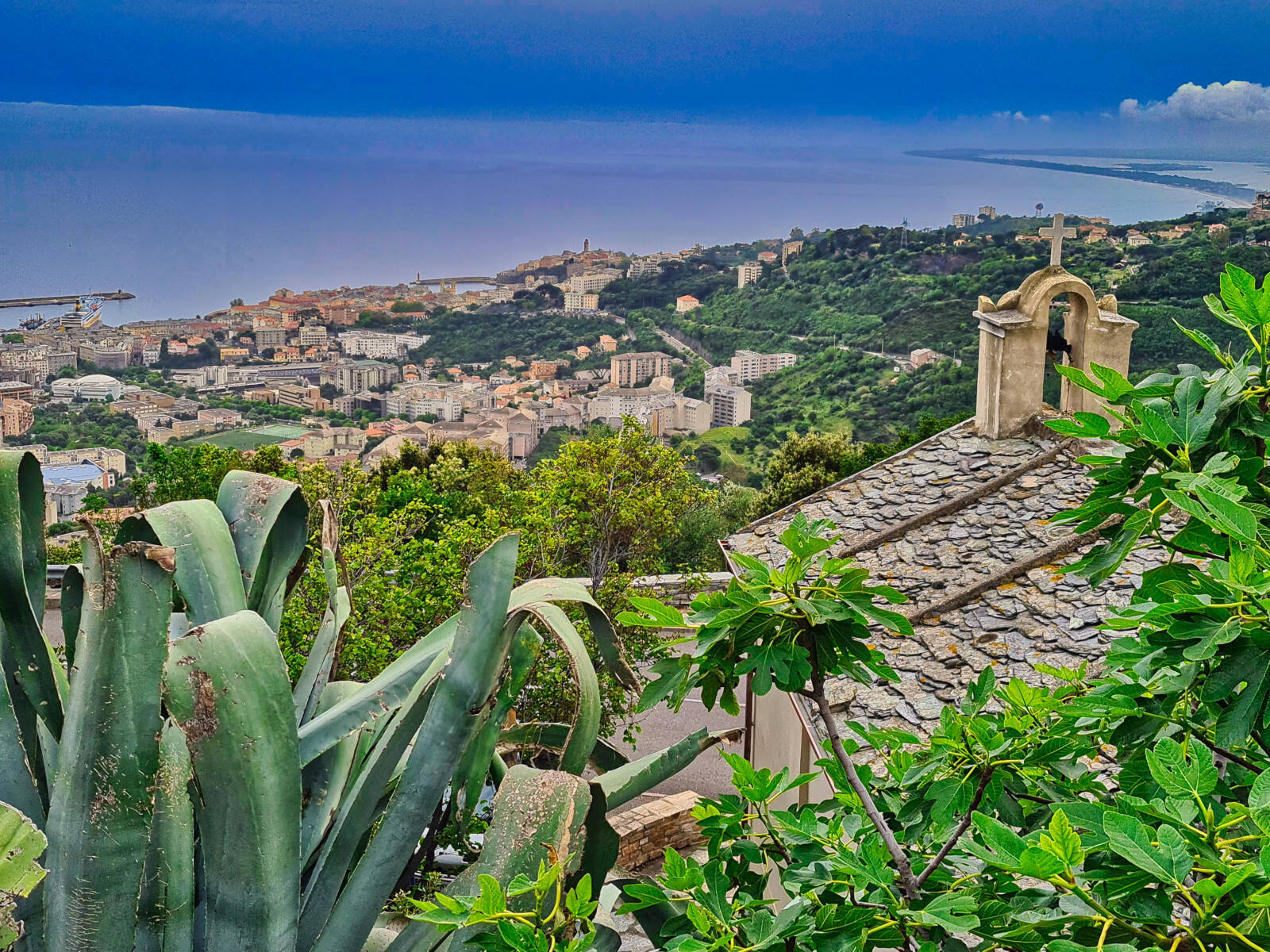 Viager Occupé Villa en CORSE (Ville di Pietrabugno) sur F de 77 ans