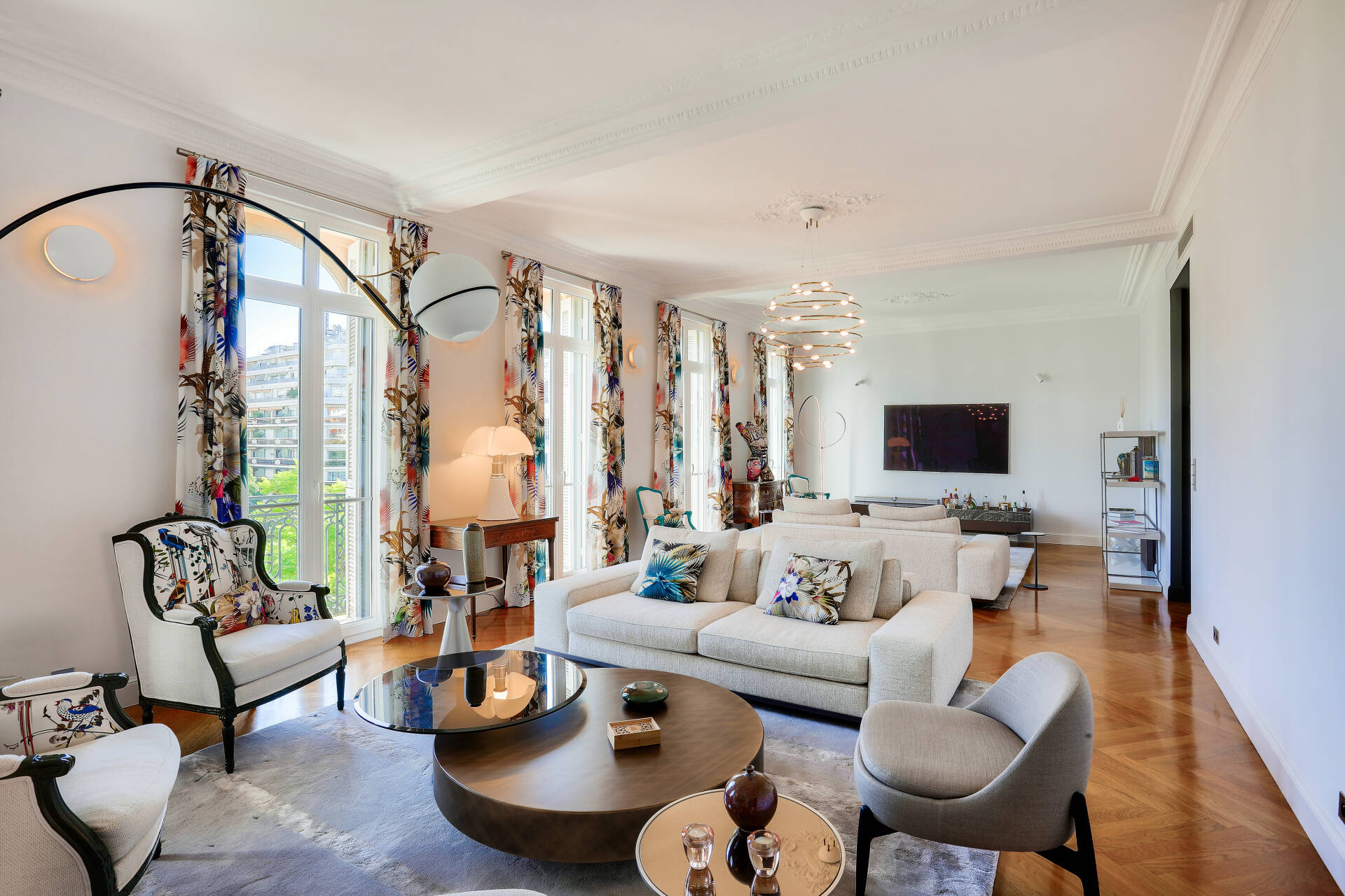 Appartement  - 5 pièces  - 171.75 m2 -  1 620 000 € - À vendre 