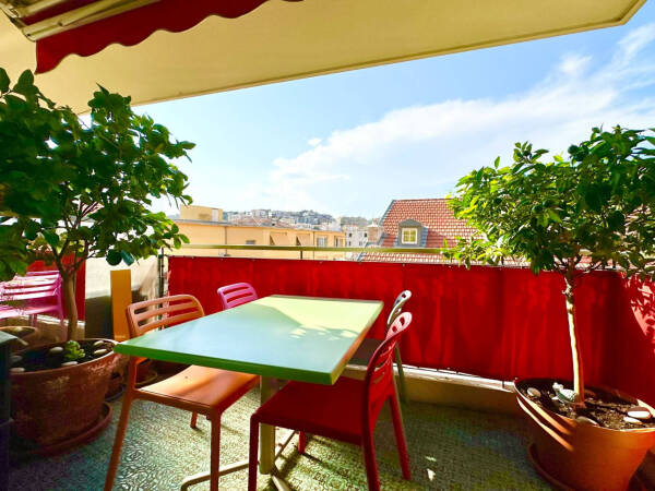 Appartement  - 2 pièces  - 56.0 m² -  440 000 € - À vendre 