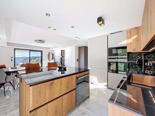 Appartement  - Appartement  - 3 pièces  - 85.21 m2 -  1 090 000 € - À vendre 