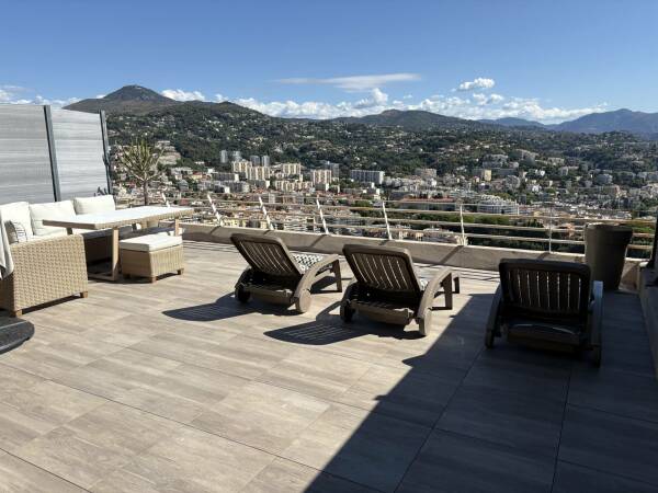 Appartement  - 2 pièces  - 47.0 m2 -  339 500 € - À vendre 