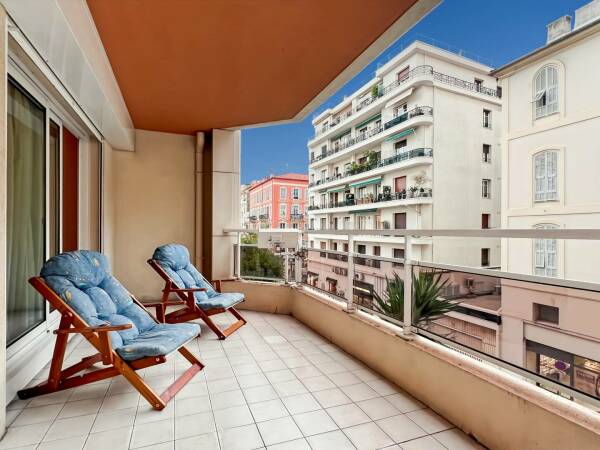 Appartement  - 2 pièces  - 47.0 m2 -  420 000 € - À vendre 