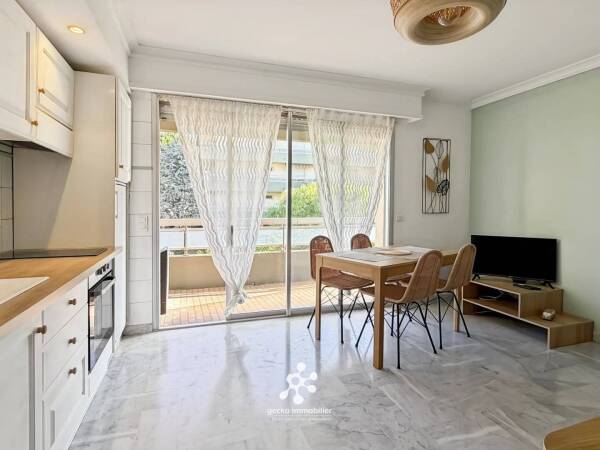 Saint Laurent Du Var - Les plans - 2 pièces avec balcon et cave