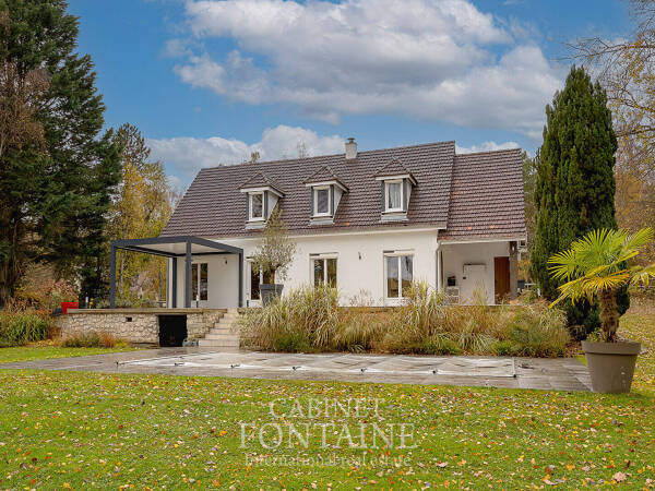 Proche Beauvais, Un havre de paix rénové avec goût de 160m²