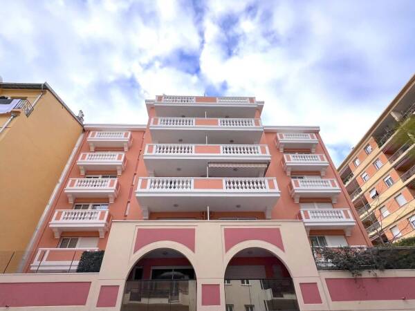 NICE - BAS DE CESSOLE (LIBÉRATION) - Studio avec terrasse