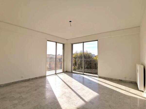 NICE - MAGNAN - Appartement 2 pièces avec terrasse