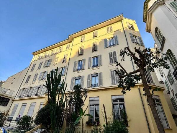 Appartement  - 3 pièces  - 56.23 m² -  420 000 € - À vendre 