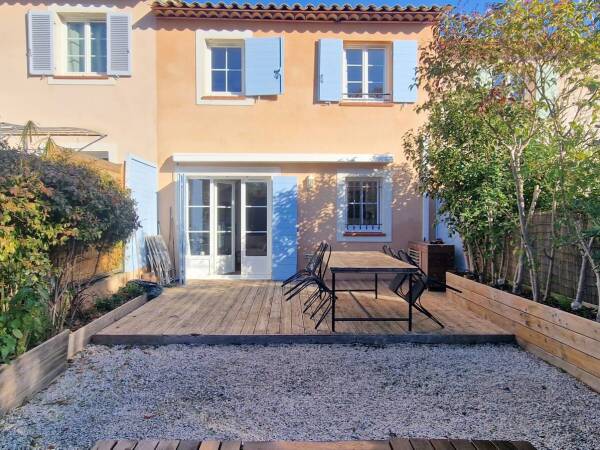 Location maison meublée en T4 avec garage à La bouverie