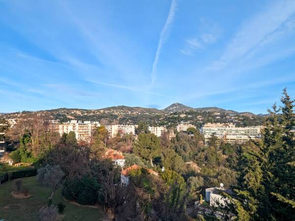 Appartement  - 4 pièces  - 100.87 m2 -  599 000 € - À vendre 