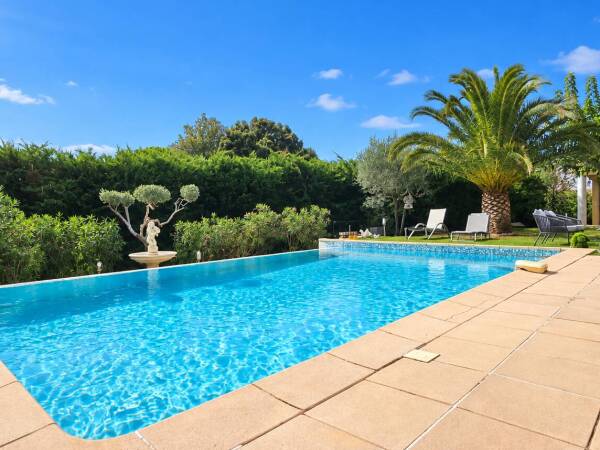 Maison avec 4 chambres sur Roquebrune sur Argens (83520).