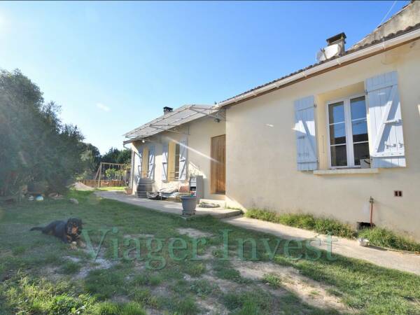 Maison de village proche Uzès