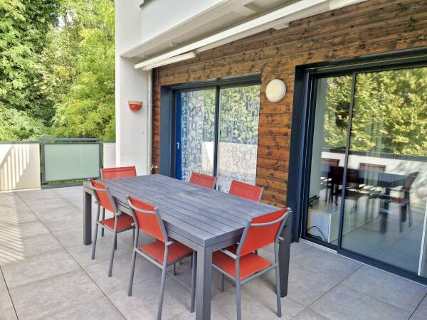 bel appartement T3 avec une terrasse de 31 m²