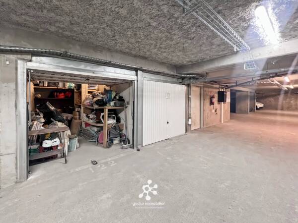 NICE - GROSSO - Garage fermé