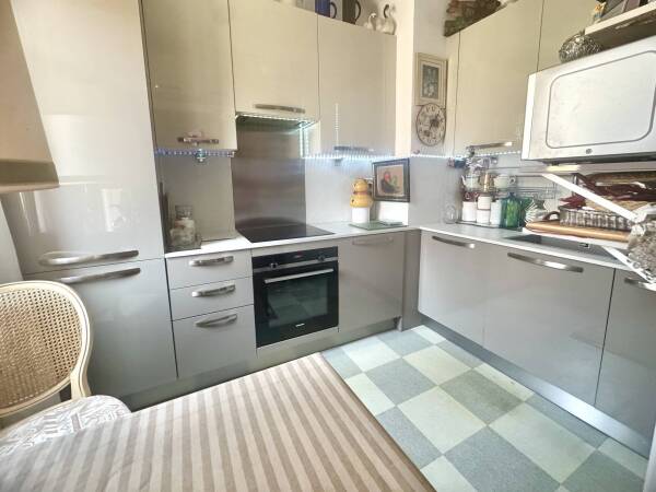 Appartement  - 2 pièces  - 39.2 m² -  239 000 € - À vendre 