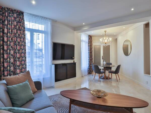 Appartement  - 2 pièces  - 67.0 m² -  575 000 € - À vendre 