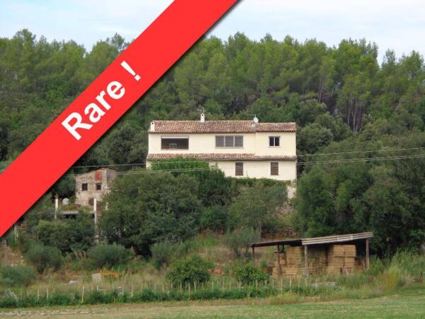 Maison à Villecroze (83690)
