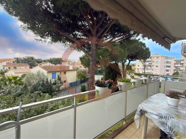 Exclusivité Viager occupé Fréjus – Grand studio avec garage fermé