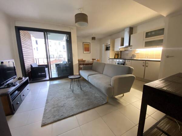 Appartement  - 2 pièces  - 39.5 m2 -  360 000 € - À vendre 